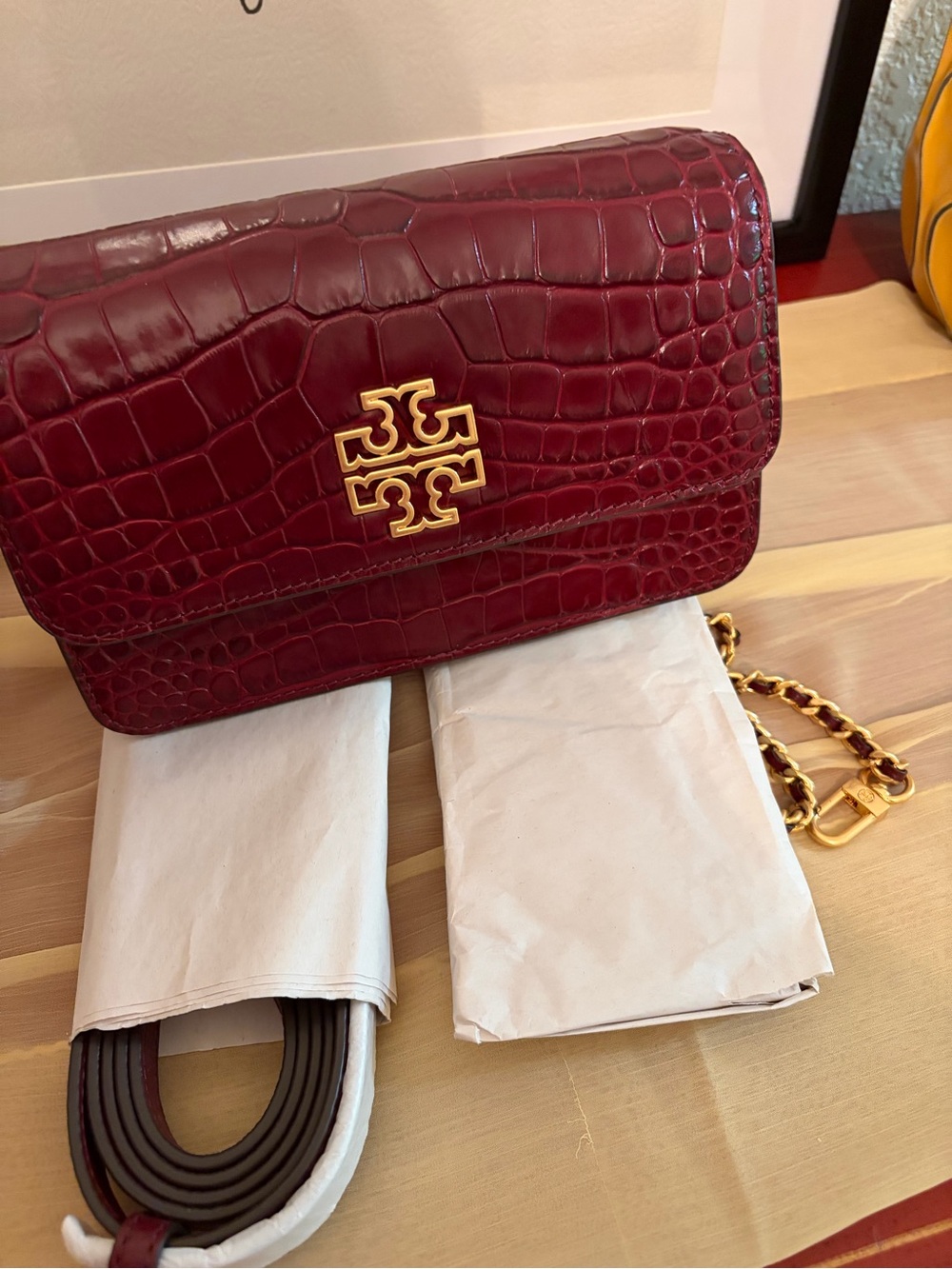 Tory Burch- Claret color, Britten Croc Convertible Crossbody. NWT. - Picture 3 of 7